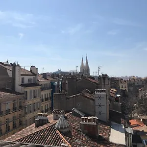 Grand Avec Vue Sur Notre Dame De La Garde Appartement Marseille