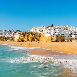 Terrace With Pool By Homing Albufeira
