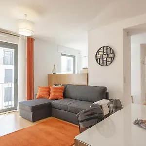 bairrus-lisbon-apartments-martim-moniz.hotels-lisbon-portugal.com/